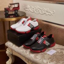 春夏のトレンドアイテム プラダ PRADA カジュアルシューズ 2色可選 202...