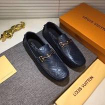 春夏のトレンドアイテム ルイ ヴィトン LOUIS VUITTON カジュアルシ...