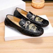 カジュアルシューズ  ヴェルサーチ VERSACE 【2026年】夏のファッショ...