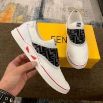 春夏のトレンドアイテム 2026春夏も引き続きトレンド フェンディ FENDI ...