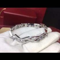 カルティエ CARTIER 目を引く春夏トップス ブレスレット 春夏！大人カジュ...