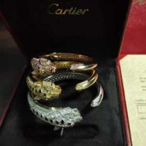 着回し力も抜群です！  ブレスレット 爽やかな色合い3色可選 カルティエ CARTIER 《2026年》今、注目のストリート