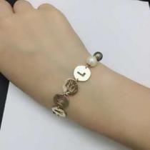 ブレスレット 春夏のトレンドアイテム CH大人可愛いスタイル CH ...