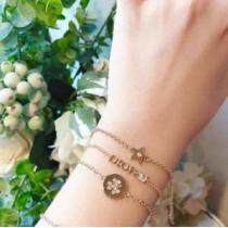 2026春夏も引き続き人気セール ディオール DIOR オシャレな印象に ブレス...