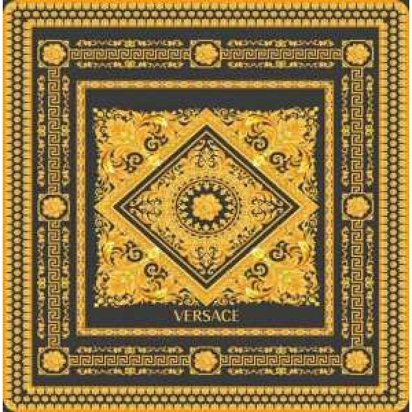 夏に良く似合うちょっと新品 ヴェルサーチVERSACE 2026年春夏流行ファッション ラグカーペット冬の足元はますますほっこり