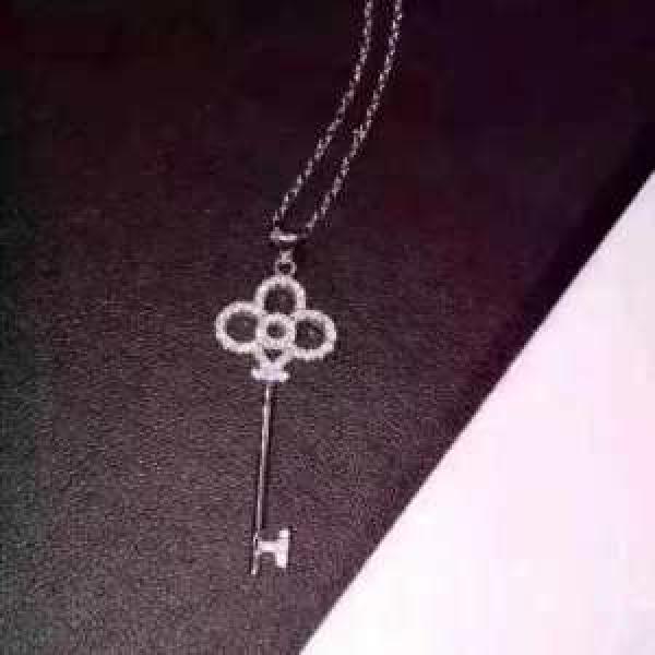 ネックレス ティファニー Tiffany&Co 2026年春夏コレクションに見る 春夏爽やかな新作が流行り