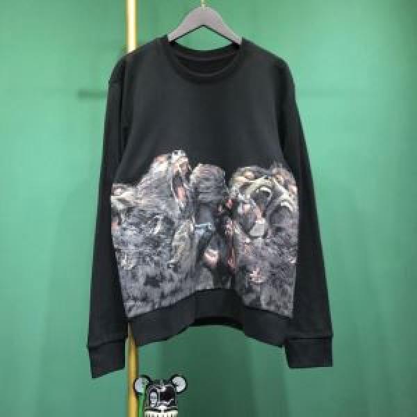 人気夏ファションおすすめ 2026春夏トレンドアイテム ジバンシー GIVENCHY プルオーバーパーカー