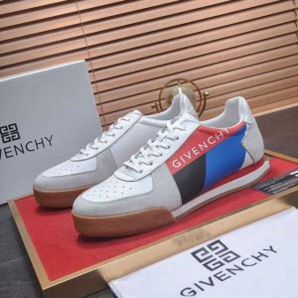 2026年春夏流行ファッション 大人の可愛さを引き立て ジバンシー GIVENCHY カジュアルシューズ 2色可選