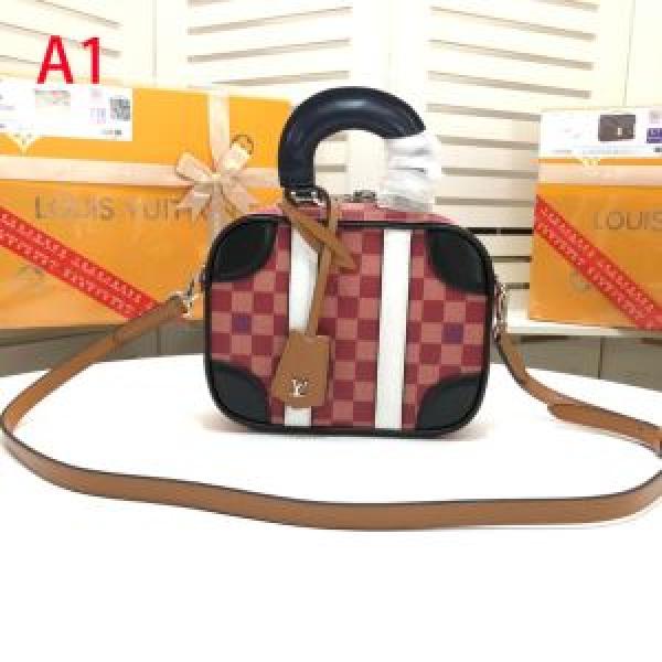 ルイ ヴィトン LOUIS VUITTON ドレスアップ効果も抜群  レディースバッグ 2026年春夏流行ファッション 2色選択可