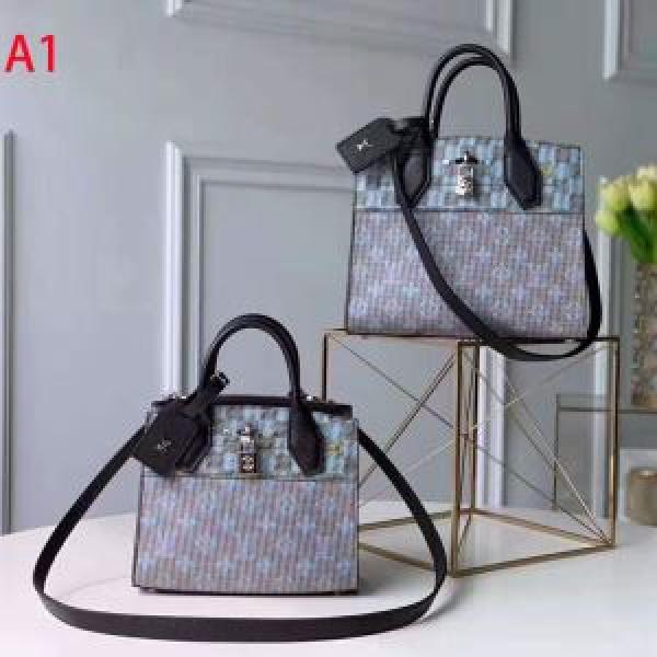ルイ ヴィトン LOUIS VUITTON 大人のカジュアルスタイル 2色選択可 洗練された印象に レディースバッグ 2026春夏は人気定番