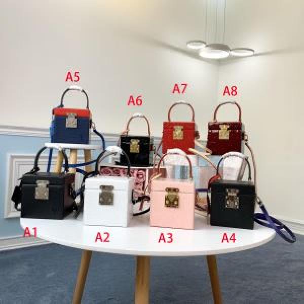 多色選択可 素敵カジュアルの春夏コレクション レディースバッグ  ルイ ヴィトン 新しい斬新なスタイル LOUIS VUITTON2026年の春夏に着たい