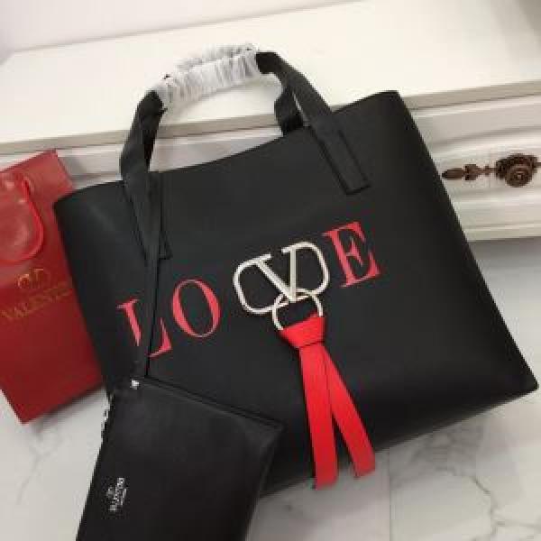 ヴァレンティノ VALENTINO デザイン抜群のアイテム 多色選択可 2026年春夏流行ファッション レディースバッグ