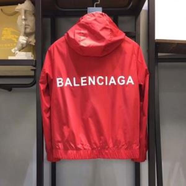 ハーフコート おしゃれ度アップ秋冬コレクション バレンシアガ 秋ファションのトレンド BALENCIAGA 2026秋のファッショントレンドはこれ