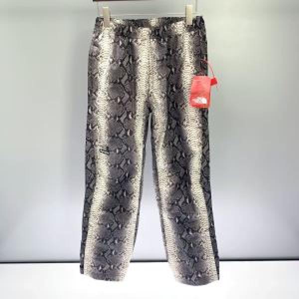 今年らしい新しい人気色 スエットパンツ シュプリーム SUPREME 気になる2026年秋のファッション