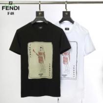 おしゃれ上級者に挑戦   フェンディ FENDI 2色可選 春夏らしい華やか半袖...
