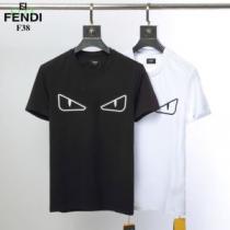 半袖Tシャツ  シンプルながら切れ味のいい フェンディ FENDI2026年春夏シーズンの人気 オシャレ上級者に 2色可選