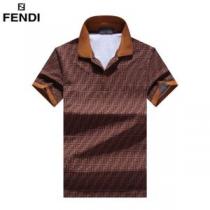 2026年春夏流行ファッション 半袖Tシャツ  フェンディファッションにトレンド...