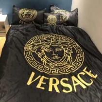 知的な雰囲気夏着物 ヴェルサーチ 2026SSのトレンド商品 VERSACE ブランケット窮屈感なく快適にお使える