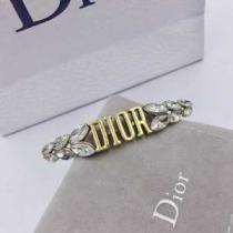 ブローチ 春夏2026年の最新アイテム ブランドスタイルが継続的に人気 ディオール DIOR