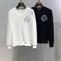 今シーズン注目のデザイン ジバンシー GIVENCHY プルオーバーパーカー 2...