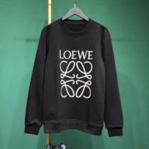 今季のVIP SALEがスタートLOEWE ロエベ コピー アナグラム スエットシャツ ブラックコットン 品質優れ新作H6169410OF