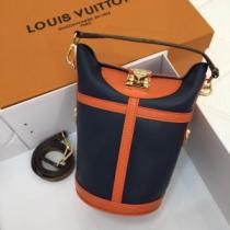 キレイめ感が強い ルイ ヴィトン LOUIS VUITTON 風通しの良いフレア...