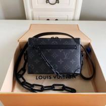 ルイ ヴィトン LOUIS VUITTON  素敵カジュアルの春夏コレクション ...