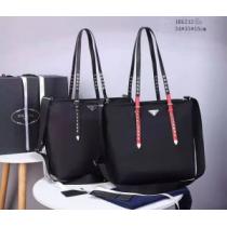 春夏のトレンドアイテム レディースバッグ プラダ PRADA 大人カジュアル夏ファッション2026 2色選択可 キレイめ感が強い