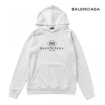 一番おしゃれ秋冬トレンド バレンシアガ BALENCIAGA 2026秋、イチオシ上品 2色可選 パーカー おしゃれさんはいち早く取り