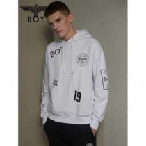 秋服コーデ2026年版 ボーイロンドン BOY LONDON 大胆なチェックの人...