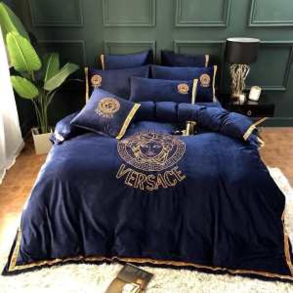 ヴェルサーチ 気になる2026年秋のファッション VERSACE 寝具4点セット秋にはやる最新作を先取り