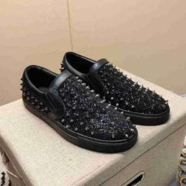 人気の秋冬新作再登場 フィリッププレイン2026トレンドアイテム激安  PHILIPP PLEIN 今年注目すべき秋冬ファッション ランニングシューズ