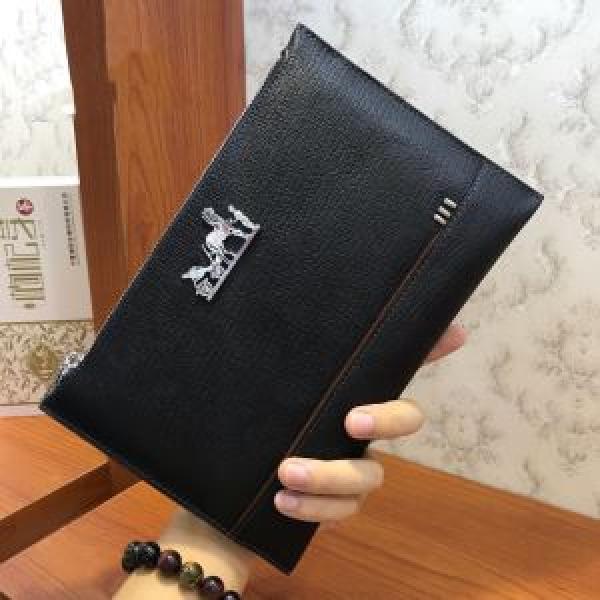エルメス HERMES ヒットする秋冬コレクション ポーチ 2026トレンドアイテム激安 秋冬ファッションコーディネート