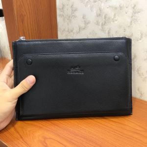 2026秋冬トレンドデザイン エルメス今年注目すべき秋冬ファッション  HERMES ポーチ 素敵続くトレンド