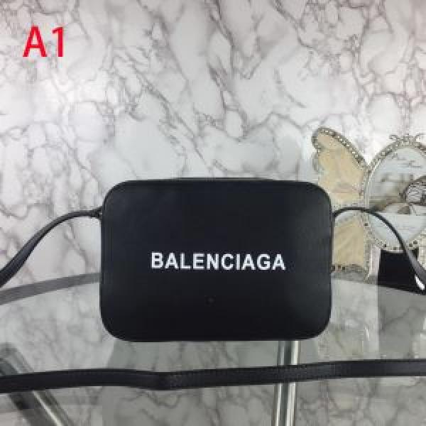 2026-20秋冬トレンドファッション バレンシアガ BALENCIAGA 多色選択可最新秋冬トレンドをチェック  メンズ ショルダーバッグ