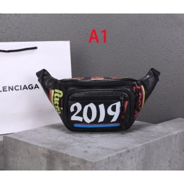 2026秋冬流行ファション  ウエストポーチ バレンシアガ 毎日はちょっとイイ秋冬新品 BALENCIAGA 2色選択可 最高にCOOL秋冬新作