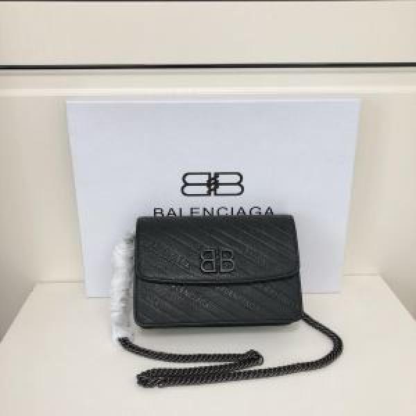 バレンシアガ秋冬から人気継続中  BALENCIAGA最速2026秋冬トレンドブランド ミニバッグ シンプルに着こなしたい