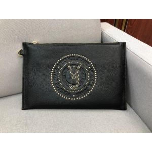 ポーチおしゃれに秋を迎えるために  ヴェルサーチ 人気ブランドの秋冬新色 VERSACE 2026トレンドカラー秋冬セール