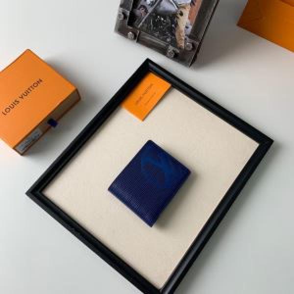LOUIS VUITTON 気になる2026年秋のファッション ルイ ヴィトン 今から取り入れられるトレンド  財布/ウォレット2026年秋冬に欠かせない