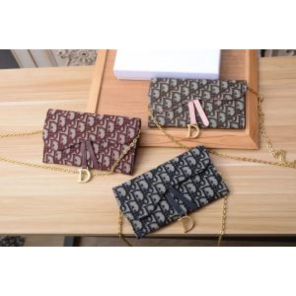3色可選  今年の流行りファション ディオール DIOR【2026秋冬トレンド】押さえておきたい  財布/ウォレット やっぱり優しい色