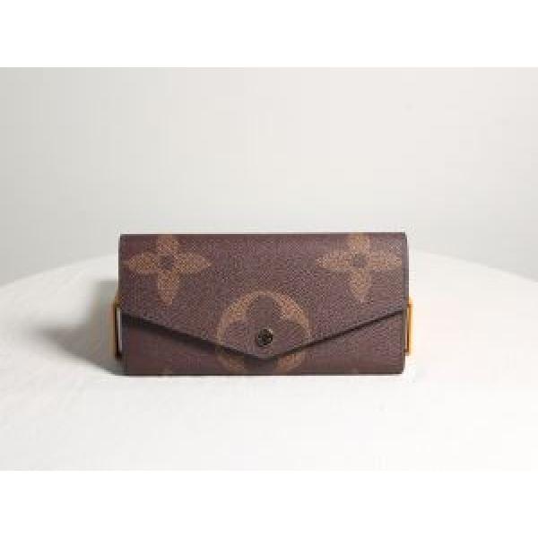 LOUIS VUITTON ファッション上級者向け ルイ ヴィトン  財布/ウォレット素敵続くトレンド  2026秋冬トレンドデザイン