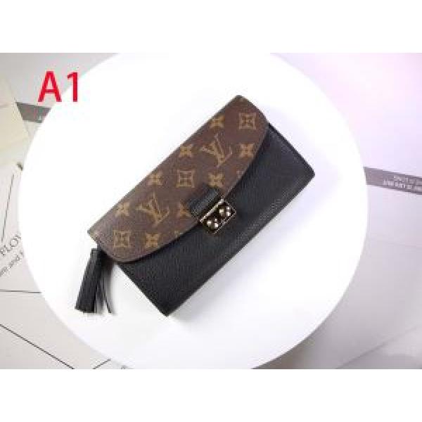ルイ ヴィトン もちろん相性抜群 LOUIS VUITTON 速報！2026年秋ファッショントレンド 財布/ウォレット 多色可選 優しい色味がかわいい