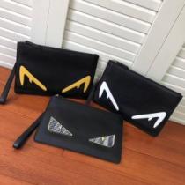 2026秋冬着こなし方おすすめ　フェンディおしゃれで機能性の高い　FENDI ハンドバッグ 多色可選　オシャレな秋冬コーデスタイル