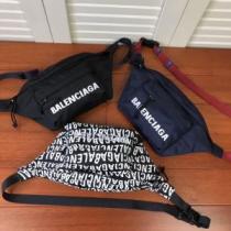 バレンシアガ BALENCIAGA 2026秋冬トレンドアイテム ウエストポーチ 多色選択可 秋にはやる最新作を先取り