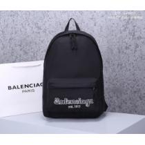 一番おしゃれ秋冬トレンド バレンシアガ BALENCIAGA 2026秋に注目し...