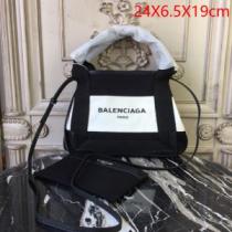 ショルダーバッグ バレンシアガ BALENCIAGA 支持率が高い秋冬最新作 寒...