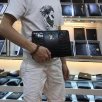 ルイ ヴィトン注目の秋ファッション一番  LOUIS VUITTON 2026秋冬トレンド押さえておきたい ハンドバッグ  おしゃれに秋を迎えるために