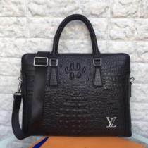 ルイ ヴィトン 優しい色味がかわいい LOUIS VUITTON 速報！2026...