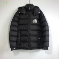 速報！2026年秋ファッショントレンド MONCLER ダウンジャケット メンズ...