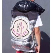 極力シンプルなデザイン ダウンジャケット MONCLER 秋冬シーズンに合わせた...